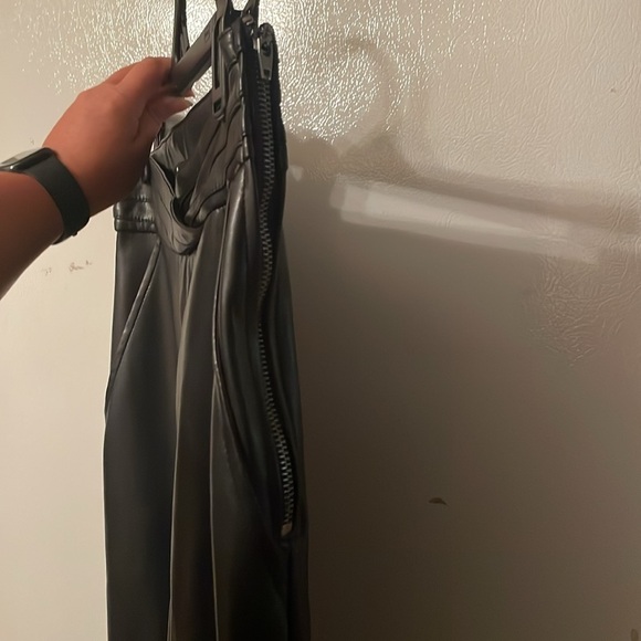 7 For All Mankind Medium Black Pants Luxe Finish Pockets Excellent Condition - Picture 5 of 11